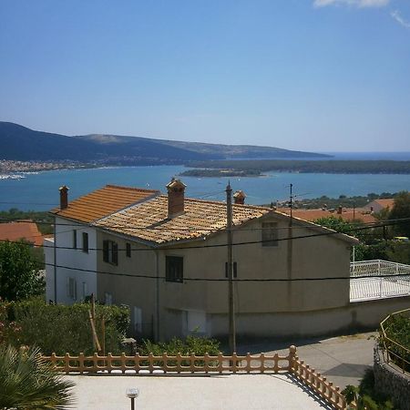 Apartments Luce Kornić Cameră foto