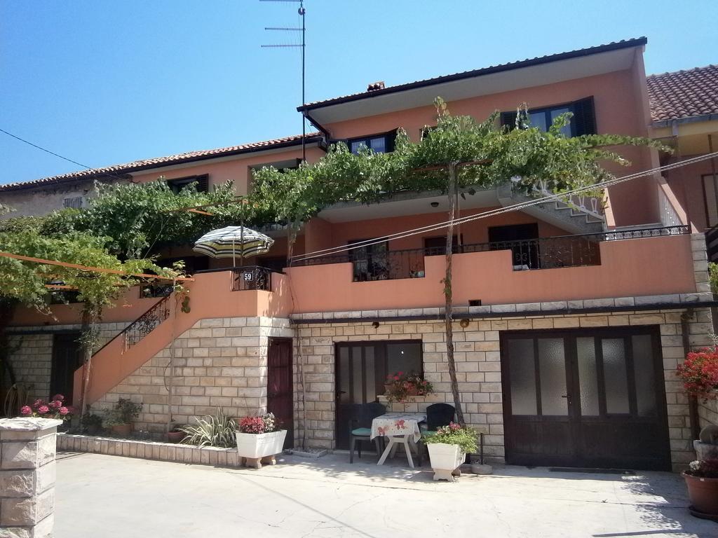 Apartments Luce Kornić Cameră foto
